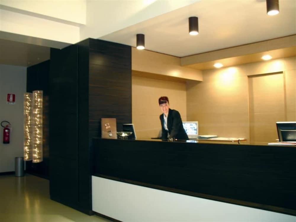 Wall Art Hotel & Residence Prato  Exteriér fotografie